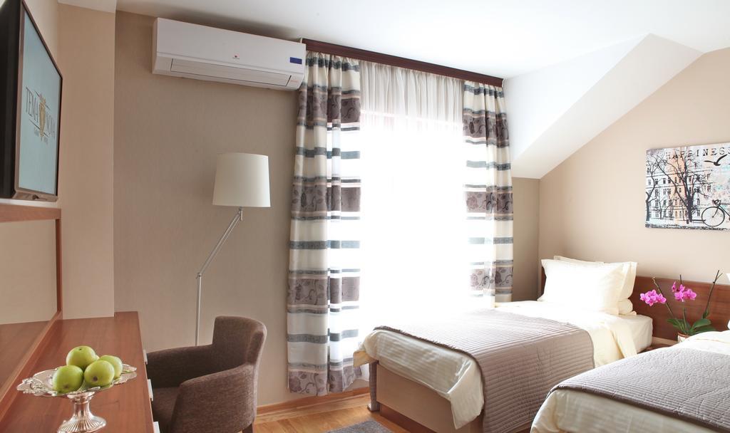 Garni Hotel Tema Nova Cacak Exterior photo