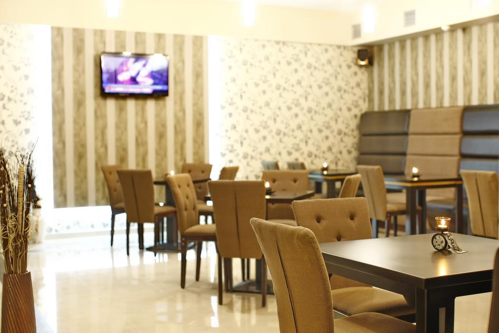 Garni Hotel Tema Nova Cacak Exterior photo